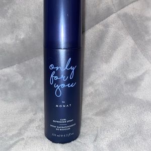 Monat Curl Refresher Spray